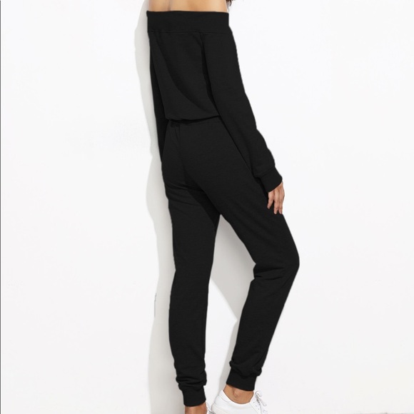 1 LEFT!✨ Black Off Shoulder Top and Sweatpants Set - Picture 2 of 5